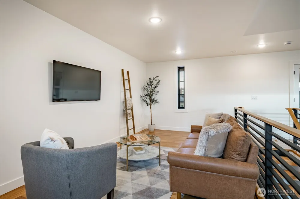 204 Pebblebrook Drive Lynden, WA 98264
