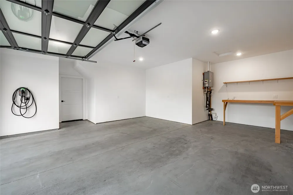 204 Pebblebrook Drive Lynden, WA 98264