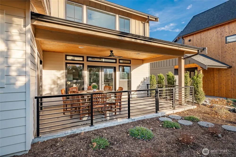204 Pebblebrook Drive Lynden, WA 98264
