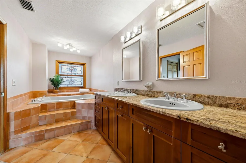 2917 SANDPIPER PLACE Clearwater, FL 33762