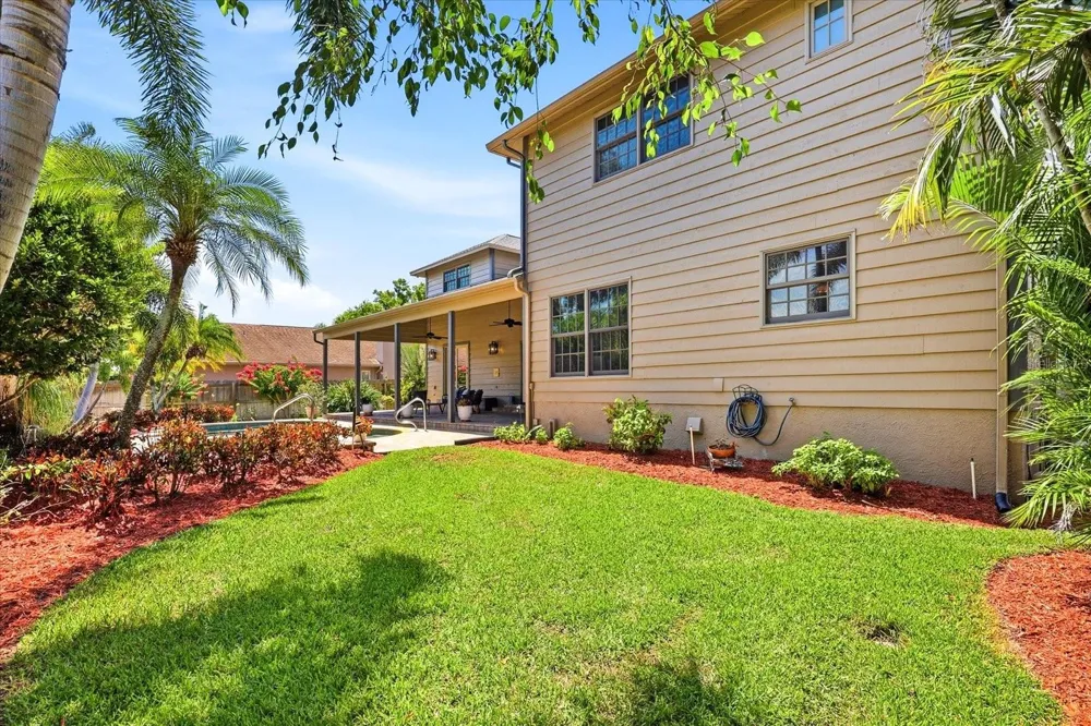 2917 SANDPIPER PLACE Clearwater, FL 33762
