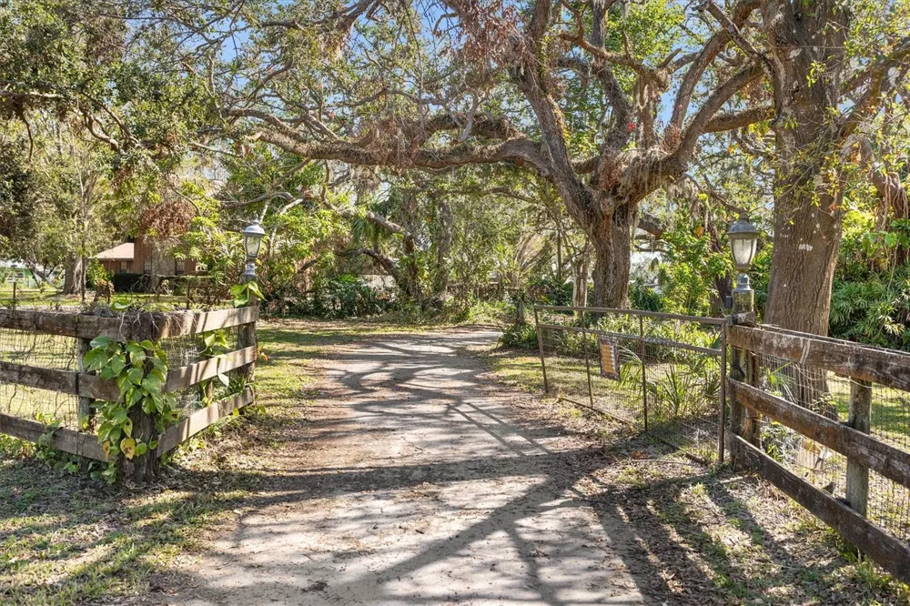 8725 ERIE LANE Parrish, FL 34219