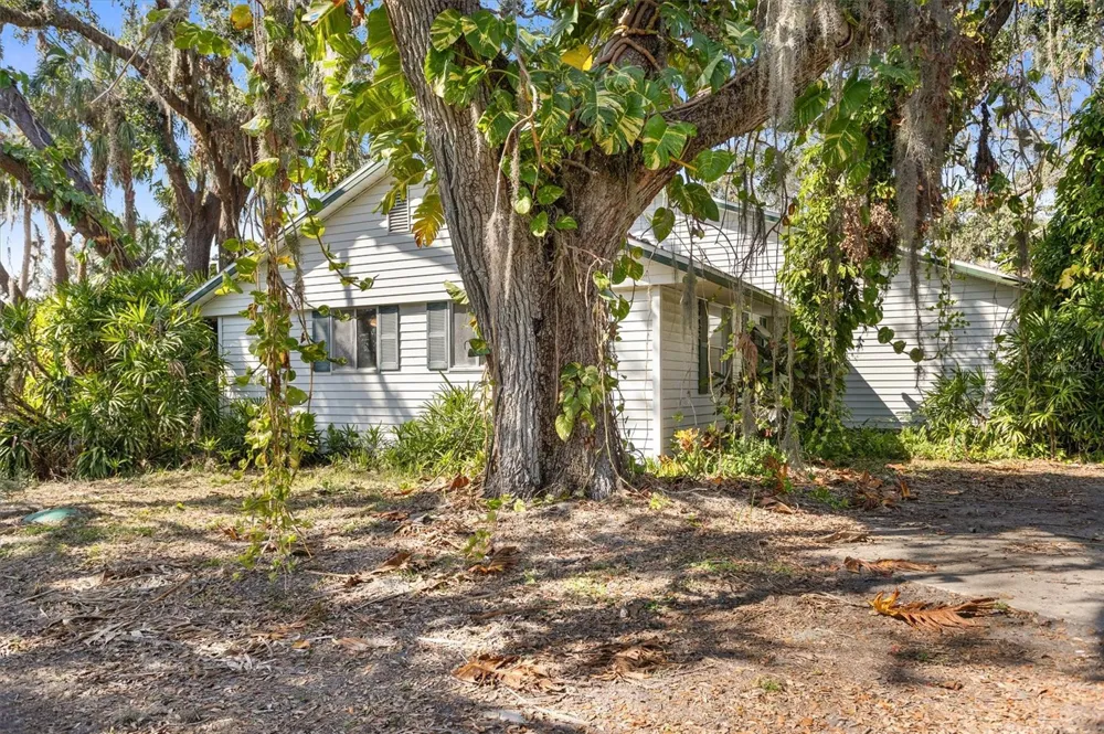 8725 ERIE LANE Parrish, FL 34219