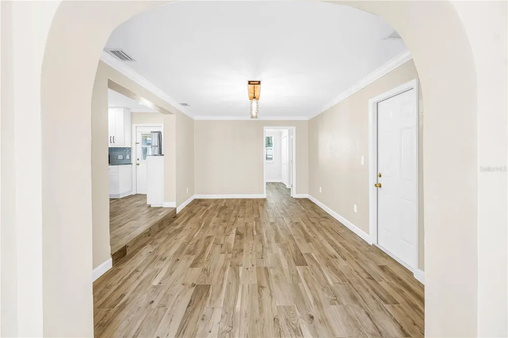 2375 37TH STREET St Petersburg, FL 33713