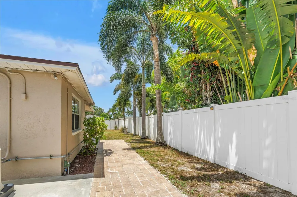 2375 37TH STREET St Petersburg, FL 33713