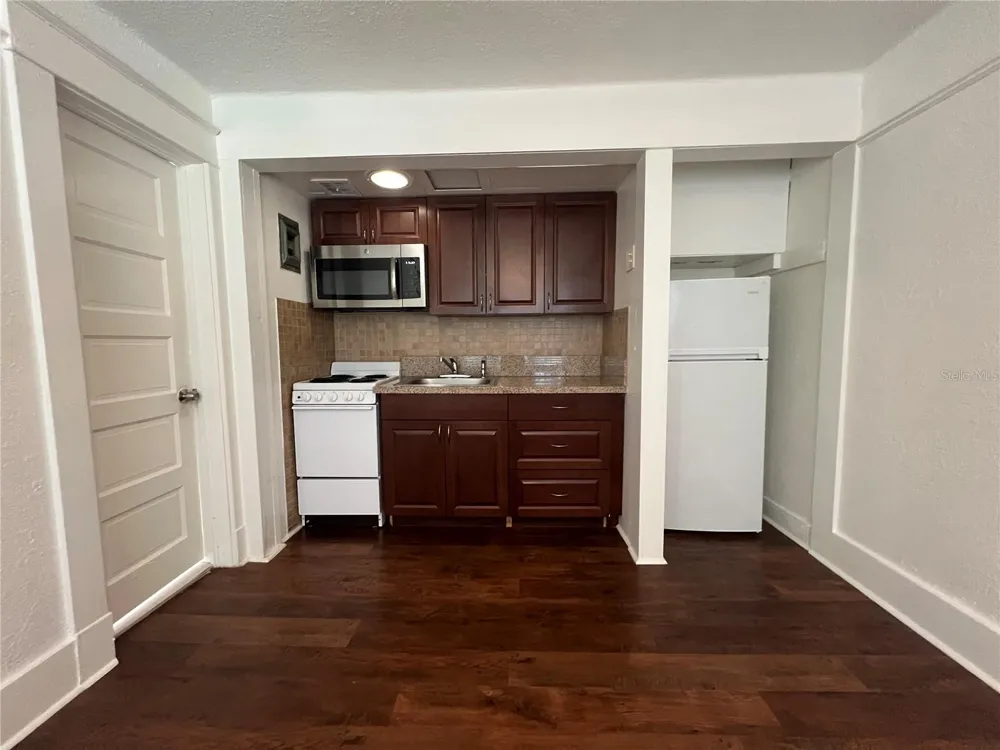 510 E JACKSON ST #7 Orlando, FL 32801
