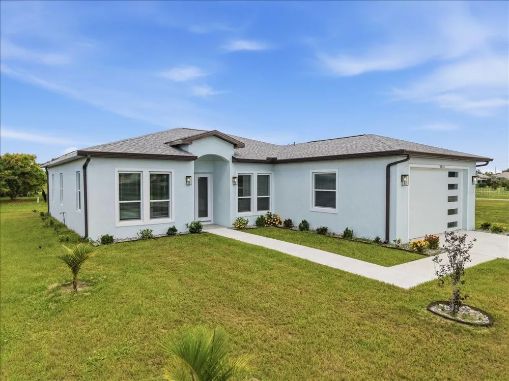 1215 RIO DE JANEIRO AVENUE Punta Gorda, FL 33983