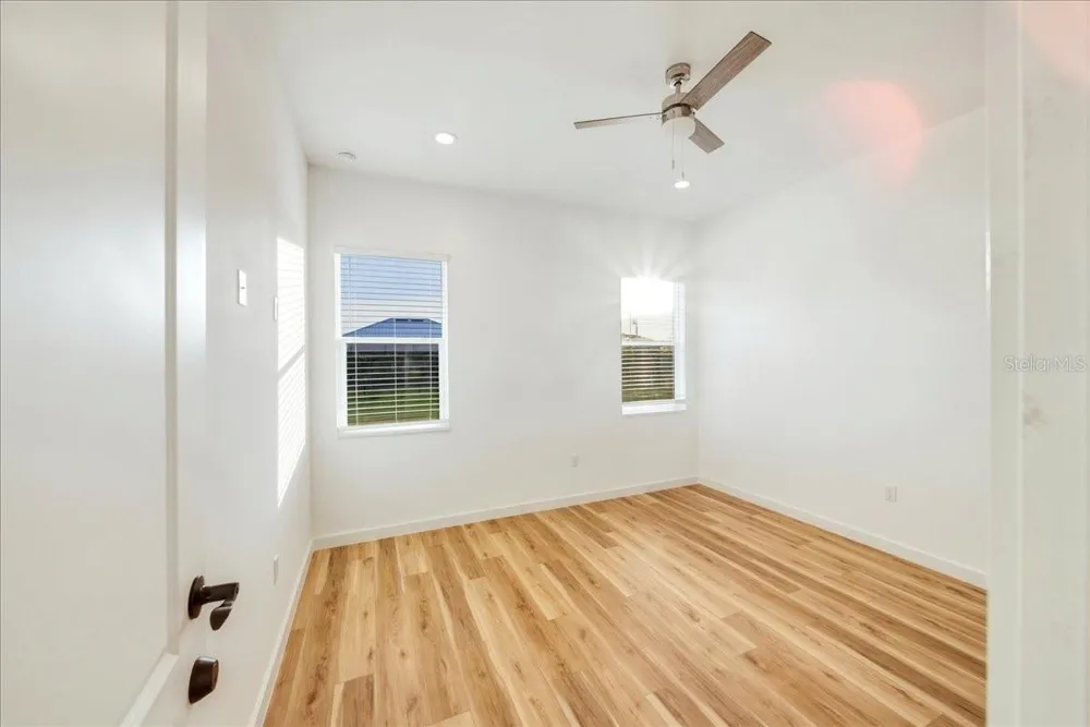 1215 RIO DE JANEIRO AVENUE Punta Gorda, FL 33983