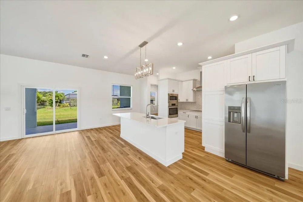 1215 RIO DE JANEIRO AVENUE Punta Gorda, FL 33983