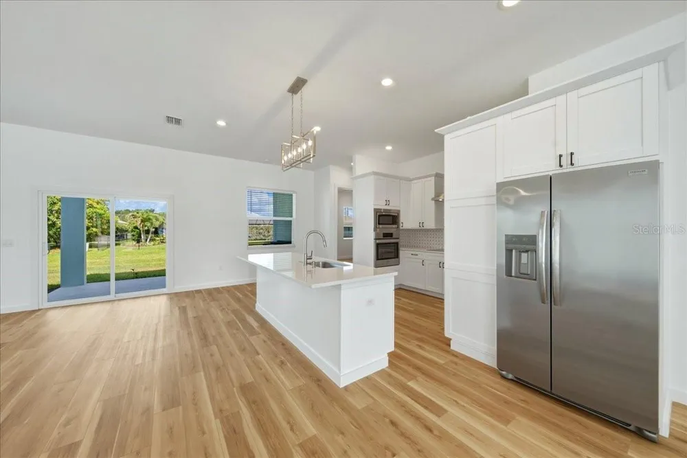 1215 RIO DE JANEIRO AVENUE Punta Gorda, FL 33983