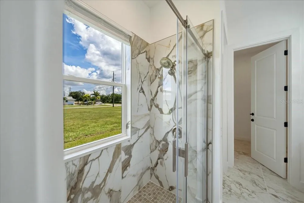 1215 RIO DE JANEIRO AVENUE Punta Gorda, FL 33983