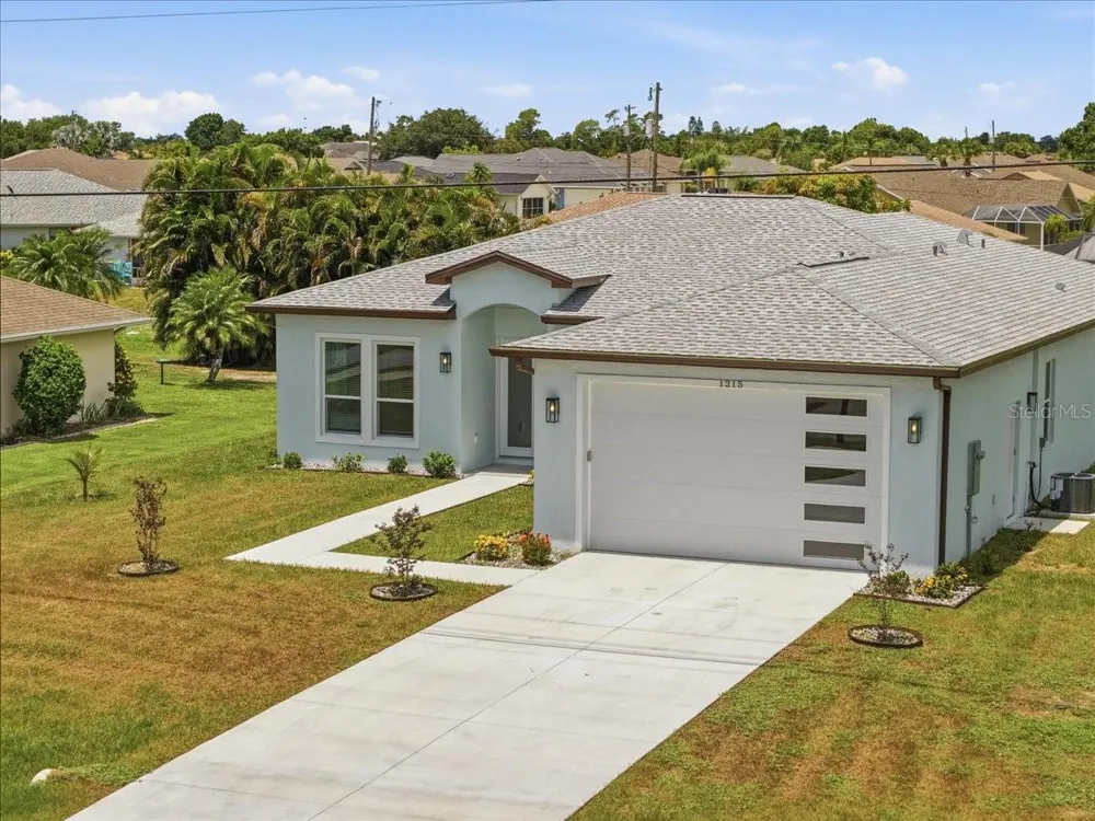 1215 RIO DE JANEIRO AVENUE Punta Gorda, FL 33983