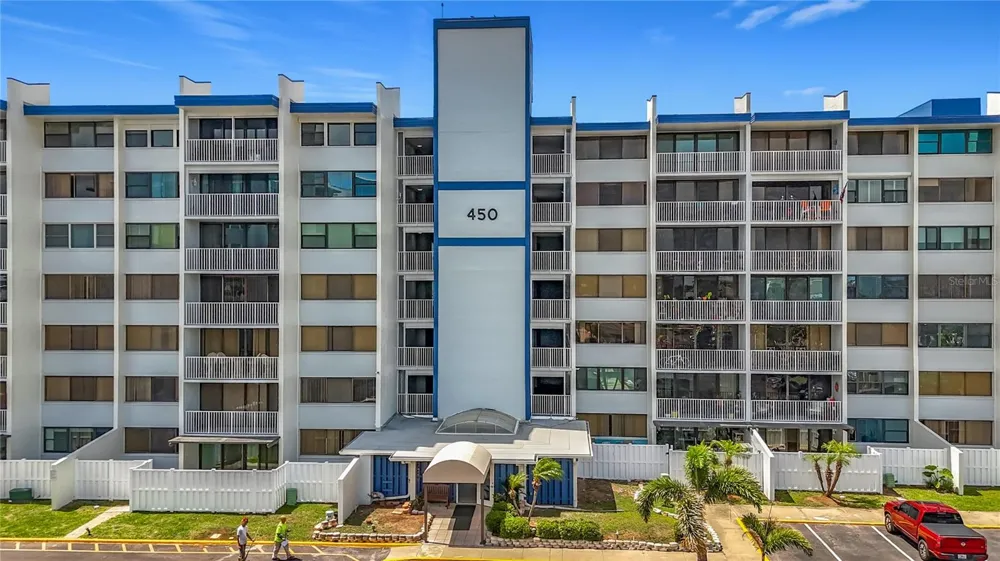 450 TREASURE ISLAND CAUSEWAY #111 Treasure Island, FL 33706