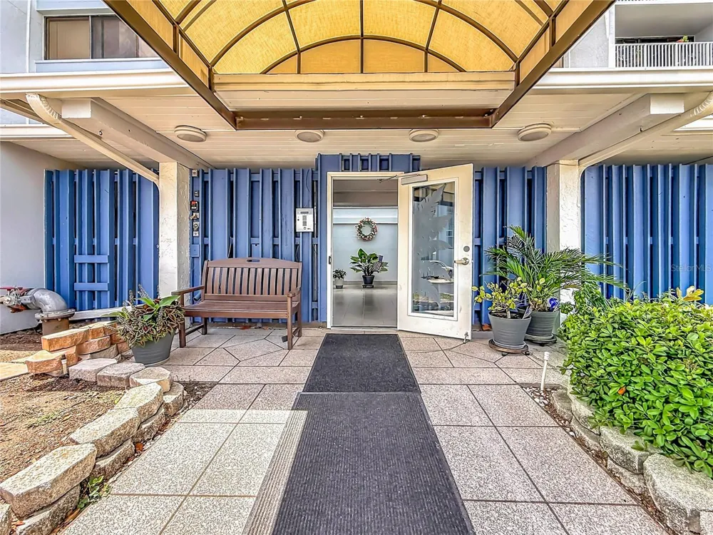 450 TREASURE ISLAND CAUSEWAY #111 Treasure Island, FL 33706