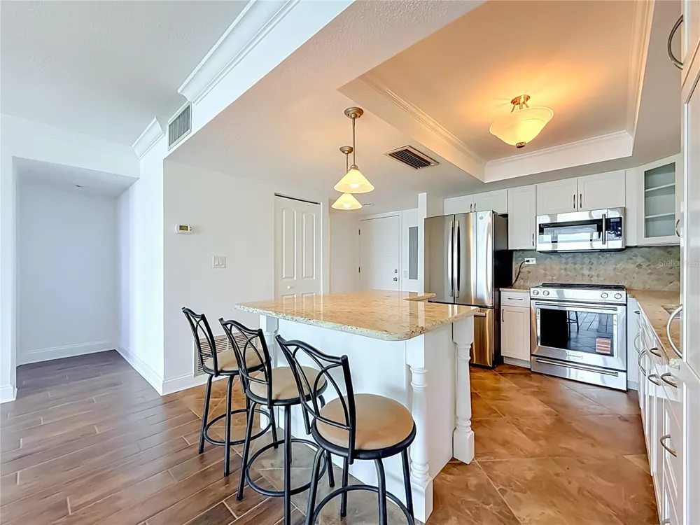 450 TREASURE ISLAND CAUSEWAY #111 Treasure Island, FL 33706