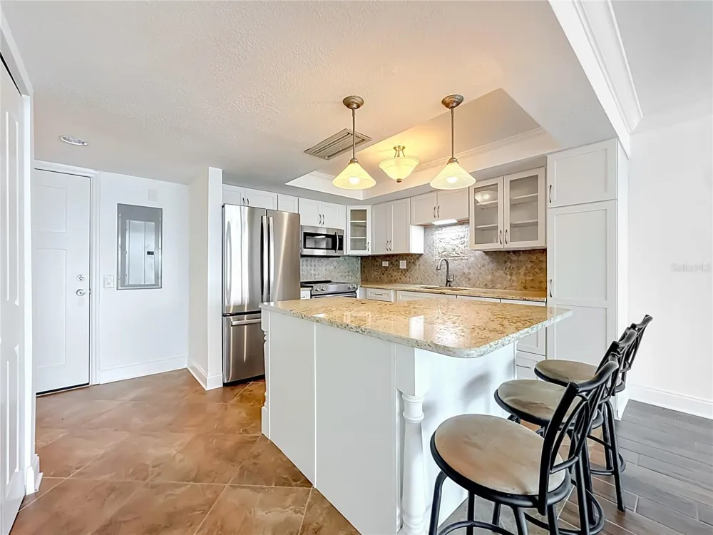 450 TREASURE ISLAND CAUSEWAY #111 Treasure Island, FL 33706