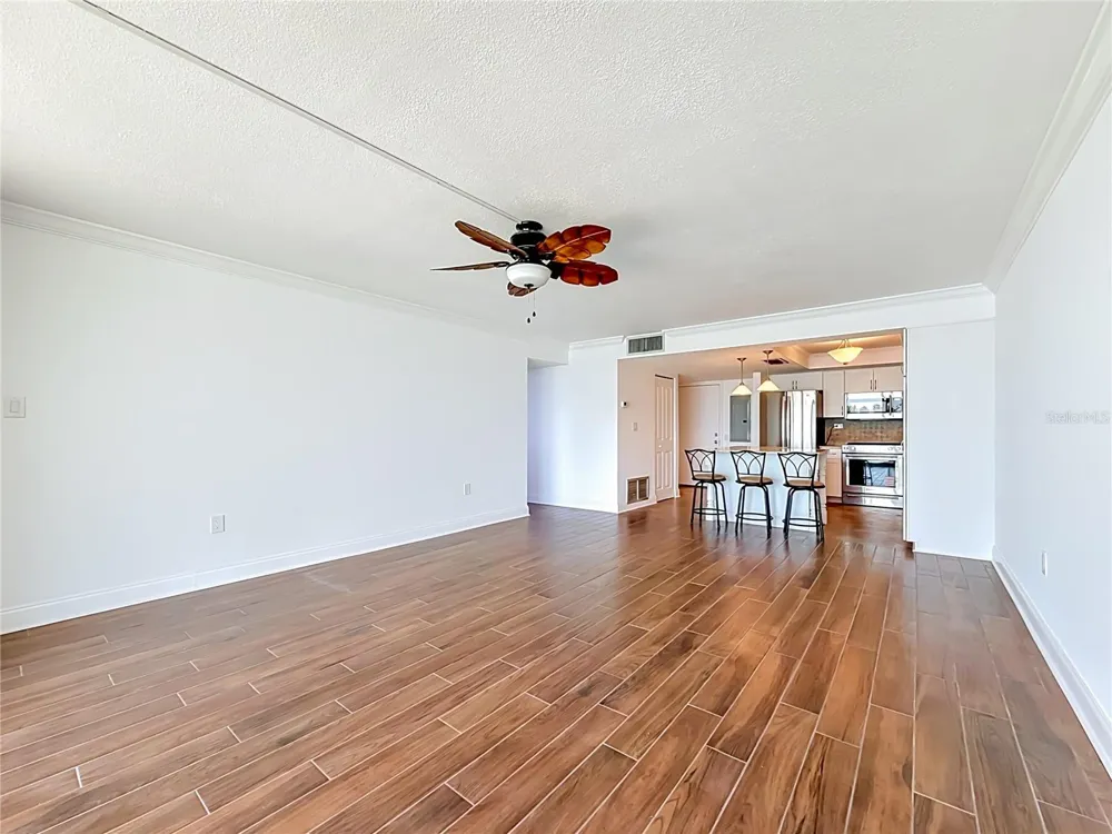 450 TREASURE ISLAND CAUSEWAY #111 Treasure Island, FL 33706