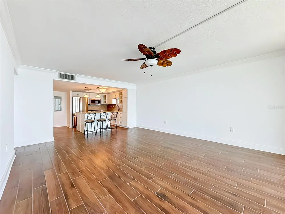 450 TREASURE ISLAND CAUSEWAY #111 Treasure Island, FL 33706