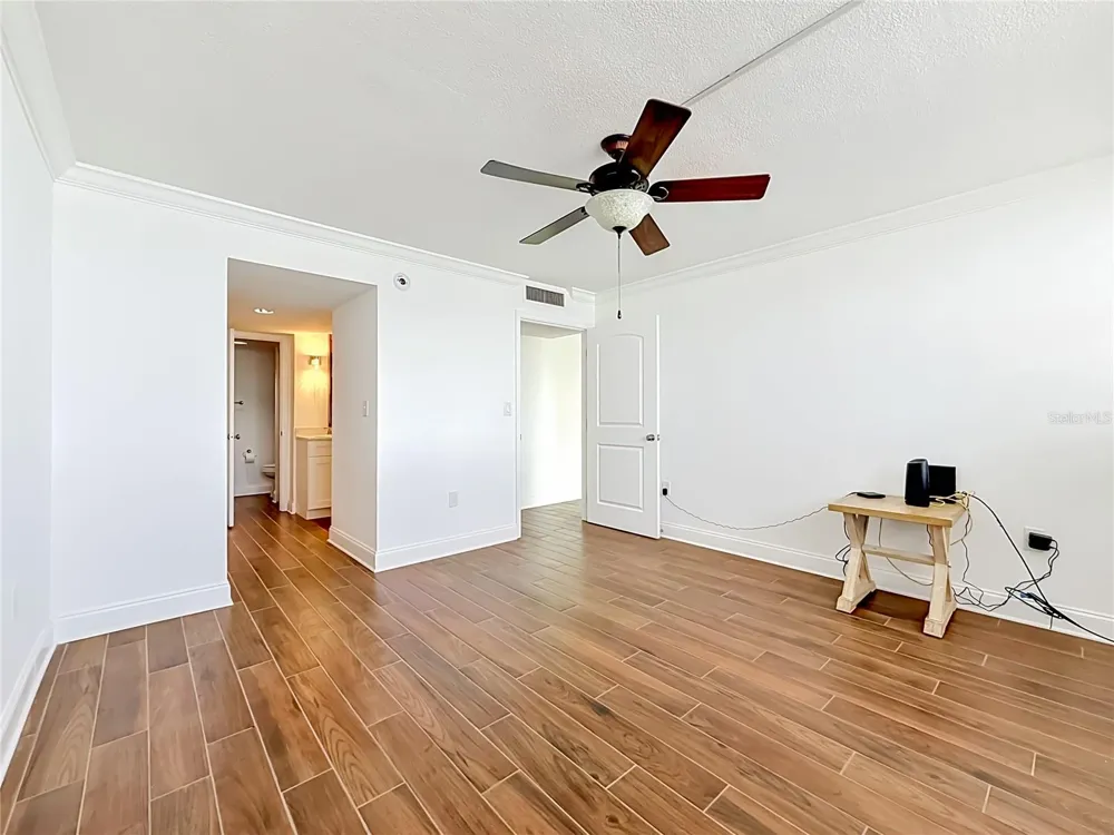 450 TREASURE ISLAND CAUSEWAY #111 Treasure Island, FL 33706