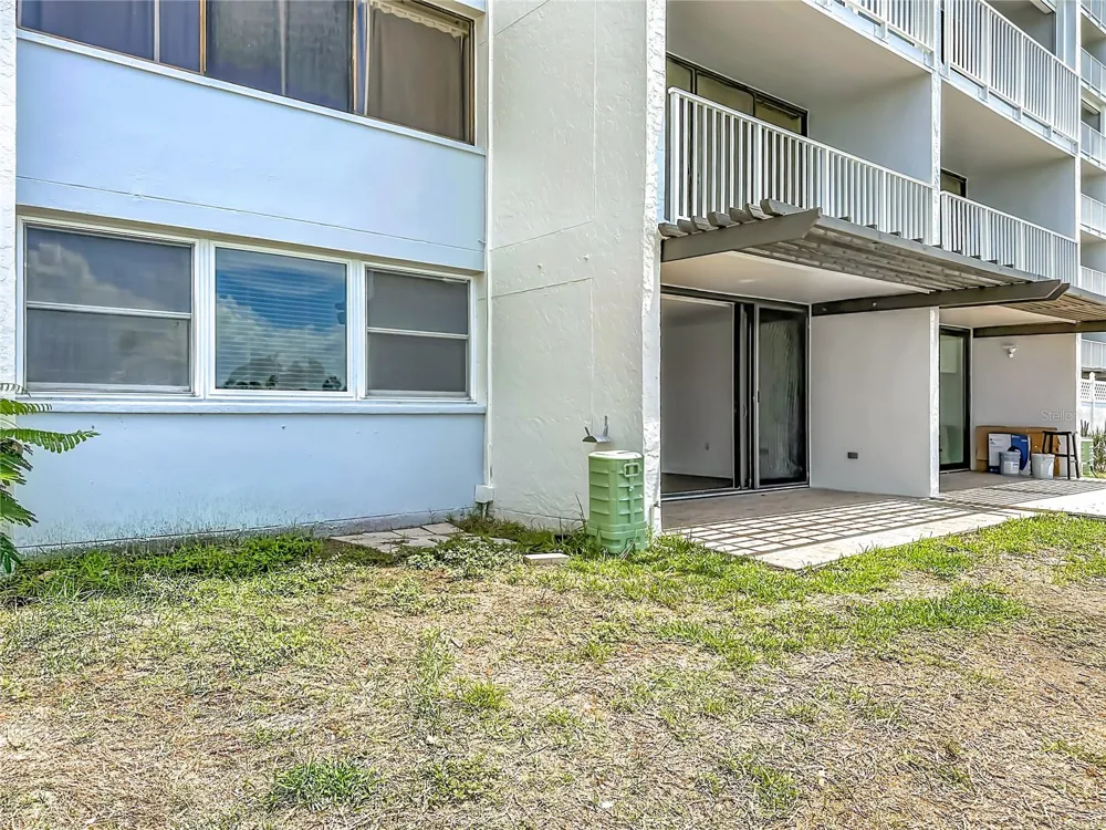 450 TREASURE ISLAND CAUSEWAY #111 Treasure Island, FL 33706