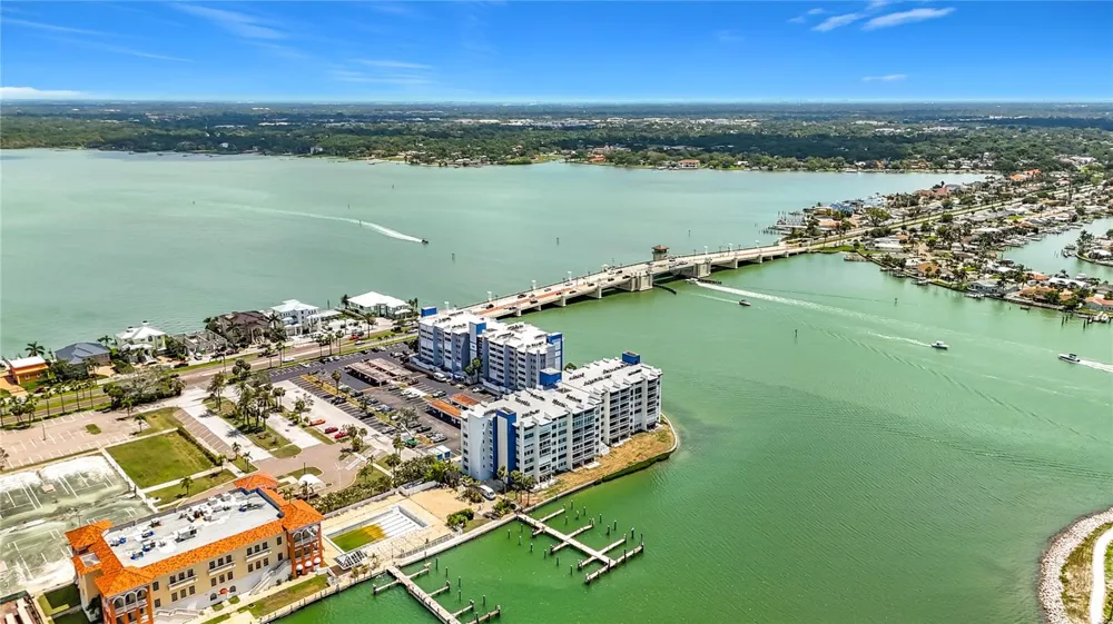 450 TREASURE ISLAND CAUSEWAY #111 Treasure Island, FL 33706