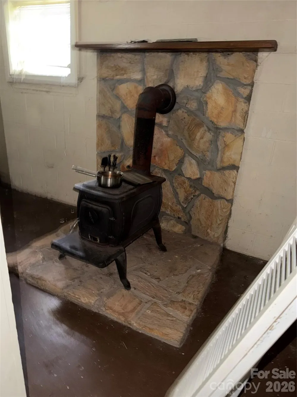 2723 Tatertown Loop Nebo, NC 28761