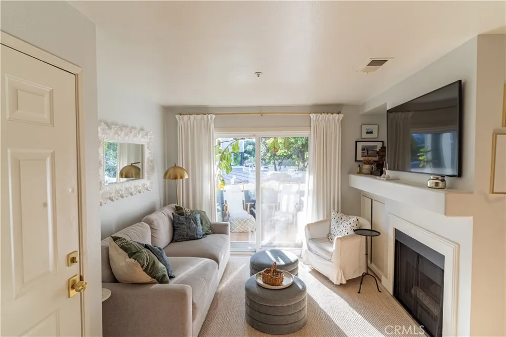 101 South Lakeview Avenue #101E Placentia, CA 92870