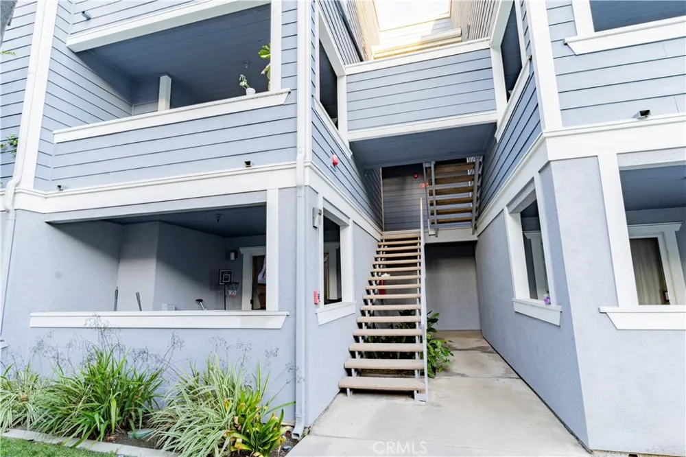 101 South Lakeview Avenue #101E Placentia, CA 92870