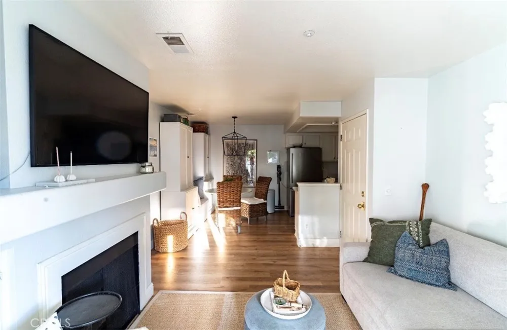101 South Lakeview Avenue #101E Placentia, CA 92870