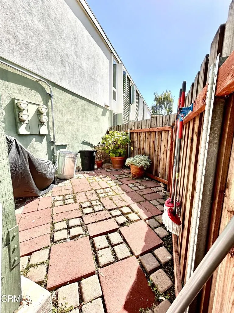 3700 Dean Drive #2003 Ventura, CA 93003