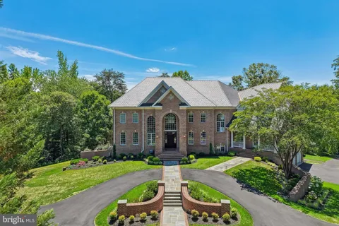 658 ROCK COVE LANE