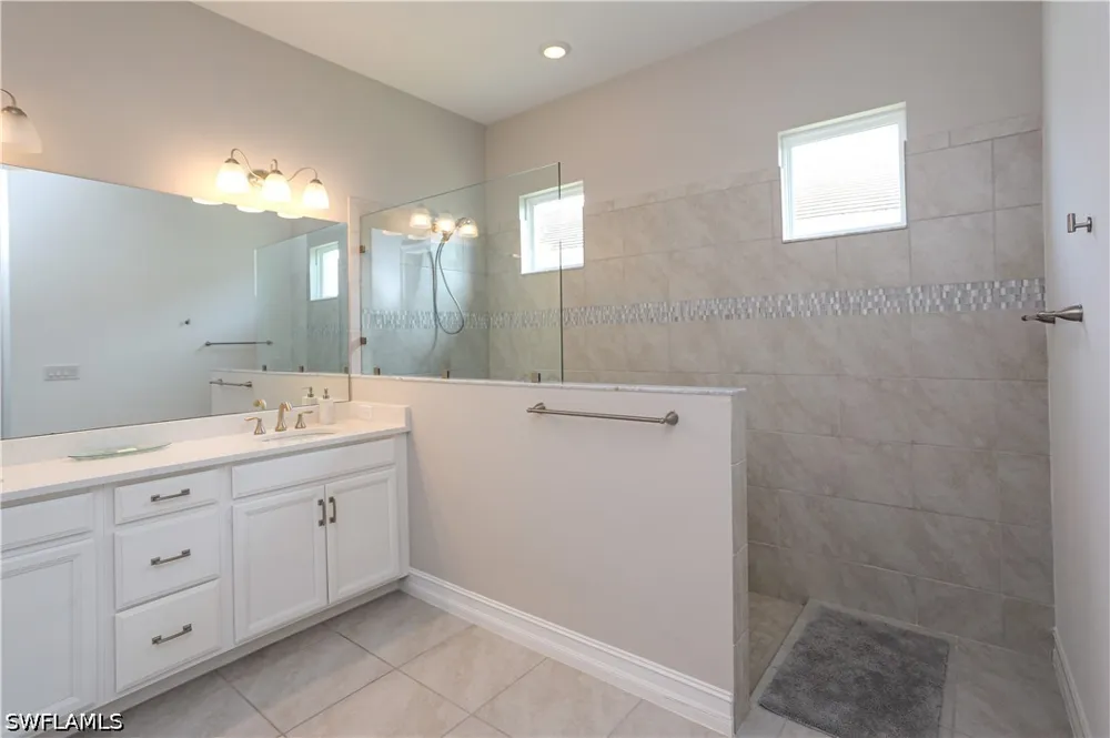Kelson Circle Naples, FL 34114
