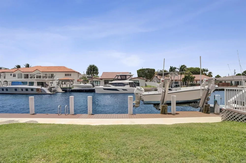 2866 NE 30th Street #4 Fort Lauderdale, FL 33306