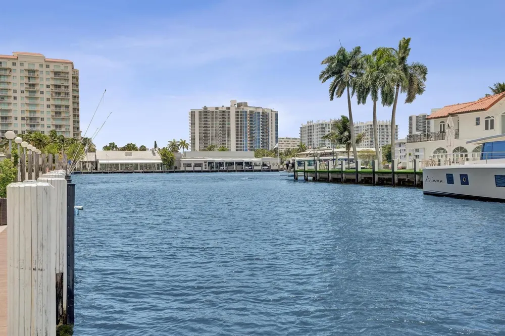 2866 NE 30th Street #4 Fort Lauderdale, FL 33306