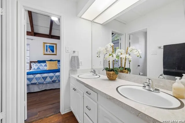 1308 S LAKESIDE DR Burnet, TX 78611