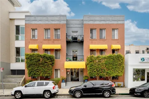 131 S Jackson Street #301