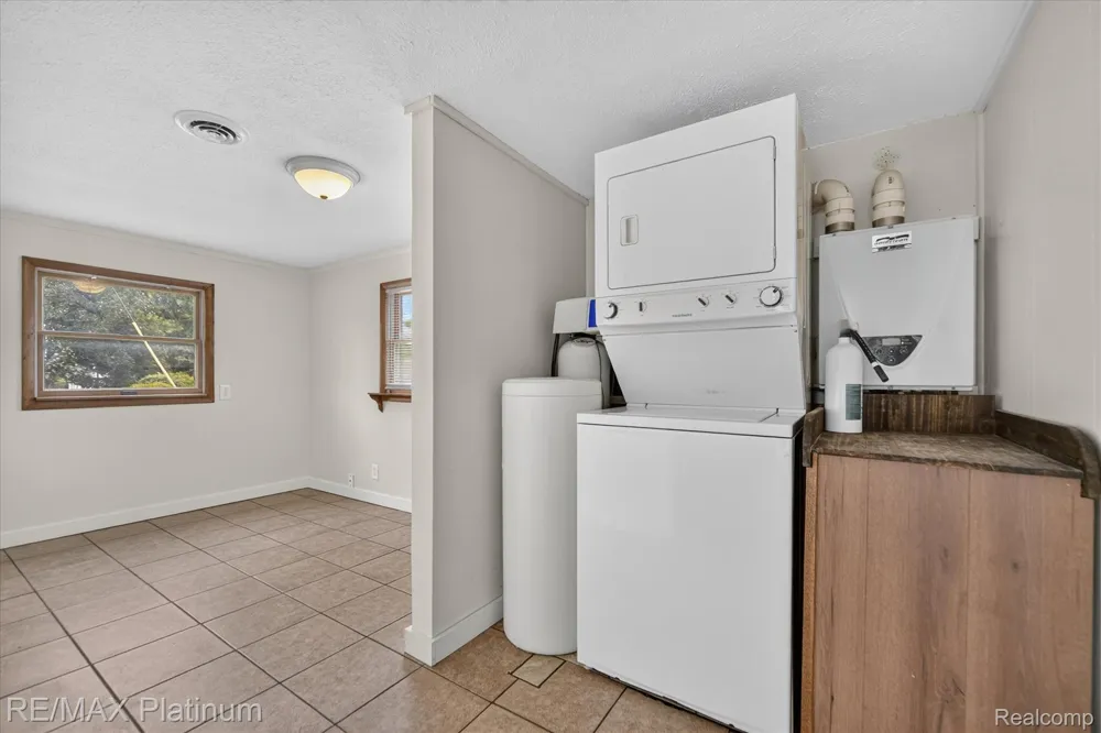 501 Kaiser Road Unadilla Township, MI 48137
