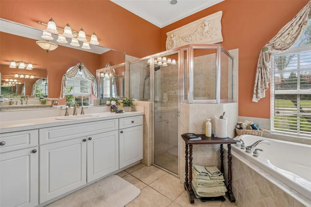 2349 CHESTERFIELD CIRCLE Lakeland, FL 33813