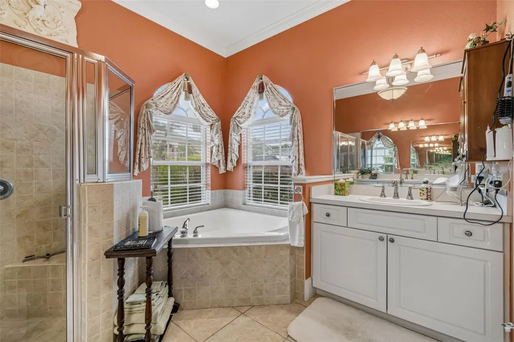 2349 CHESTERFIELD CIRCLE Lakeland, FL 33813