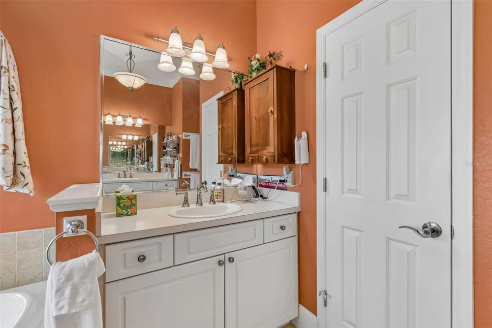 2349 CHESTERFIELD CIRCLE Lakeland, FL 33813