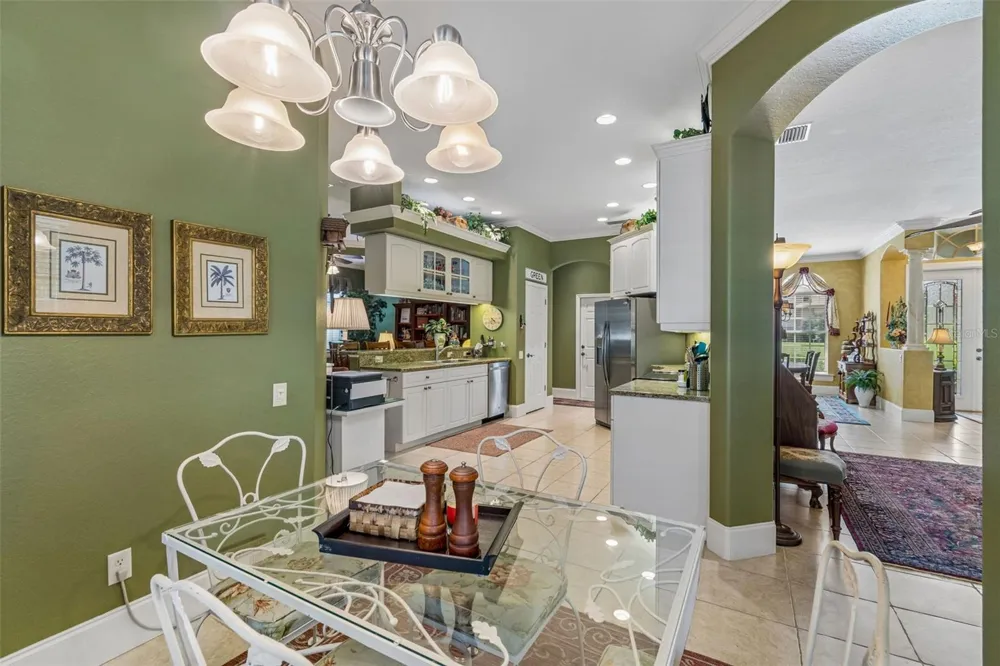 2349 CHESTERFIELD CIRCLE Lakeland, FL 33813