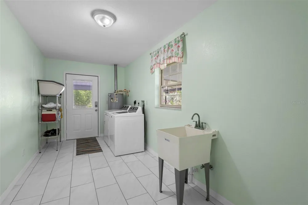8851 NW 115TH STREET Chiefland, FL 32626