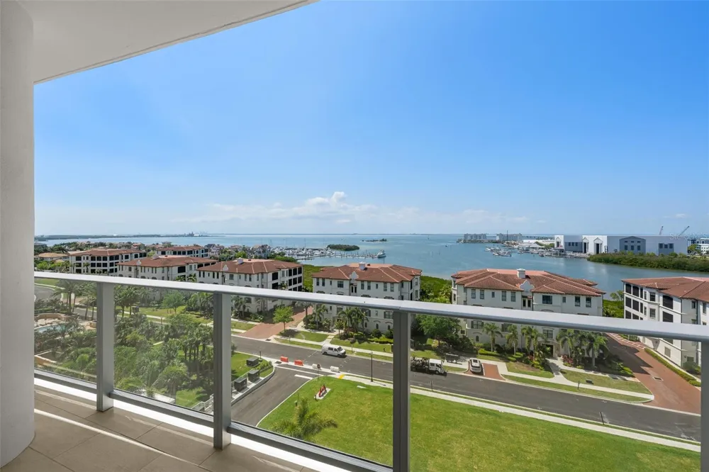 5713 BOWEN DANIEL DRIVE #903 Tampa, FL 33616