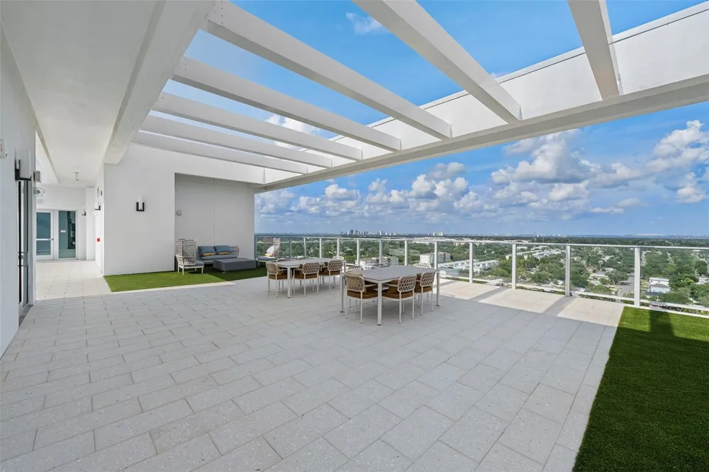 5713 BOWEN DANIEL DRIVE #903 Tampa, FL 33616