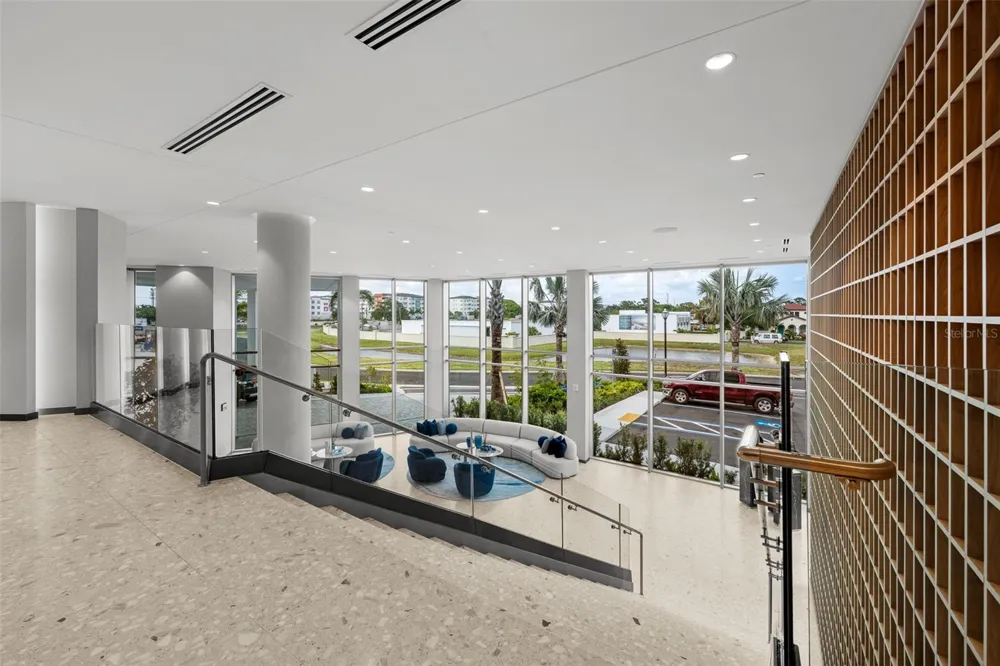 5713 BOWEN DANIEL DRIVE #903 Tampa, FL 33616