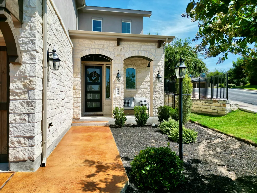 440 Cartwheel Bend #95 Austin, TX 78738