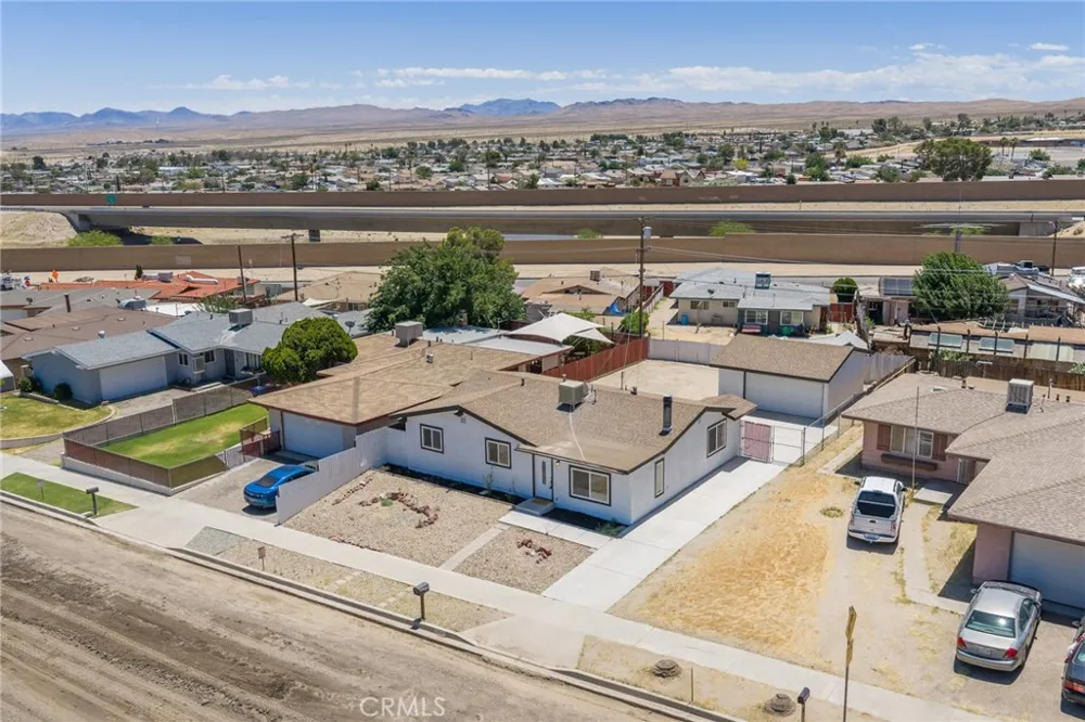 1148 E Virginia Way Barstow, CA 92311
