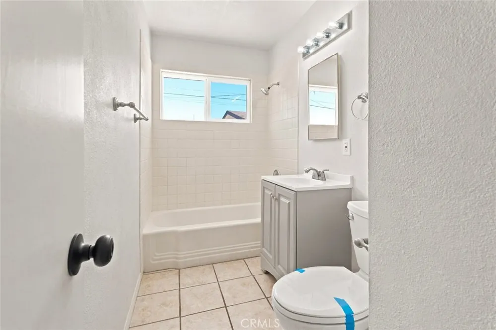 1148 E Virginia Way Barstow, CA 92311
