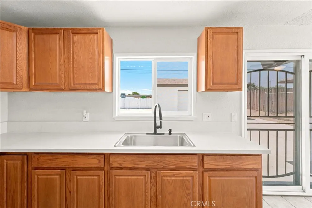 1148 E Virginia Way Barstow, CA 92311