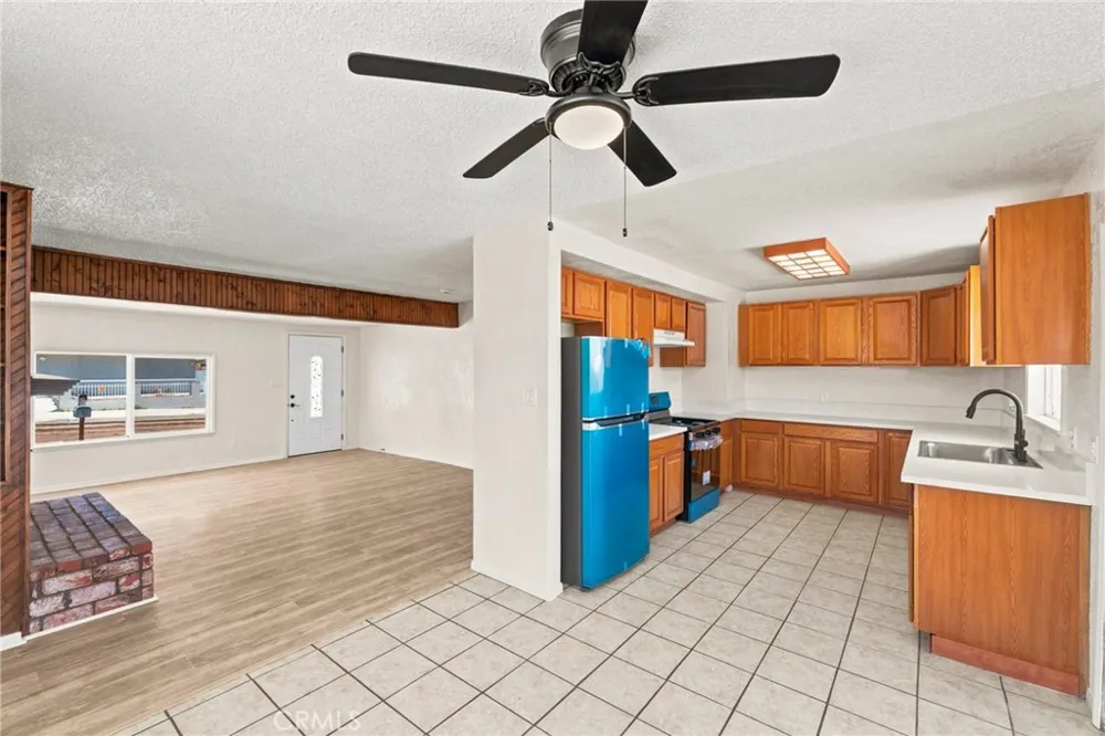 1148 E Virginia Way Barstow, CA 92311